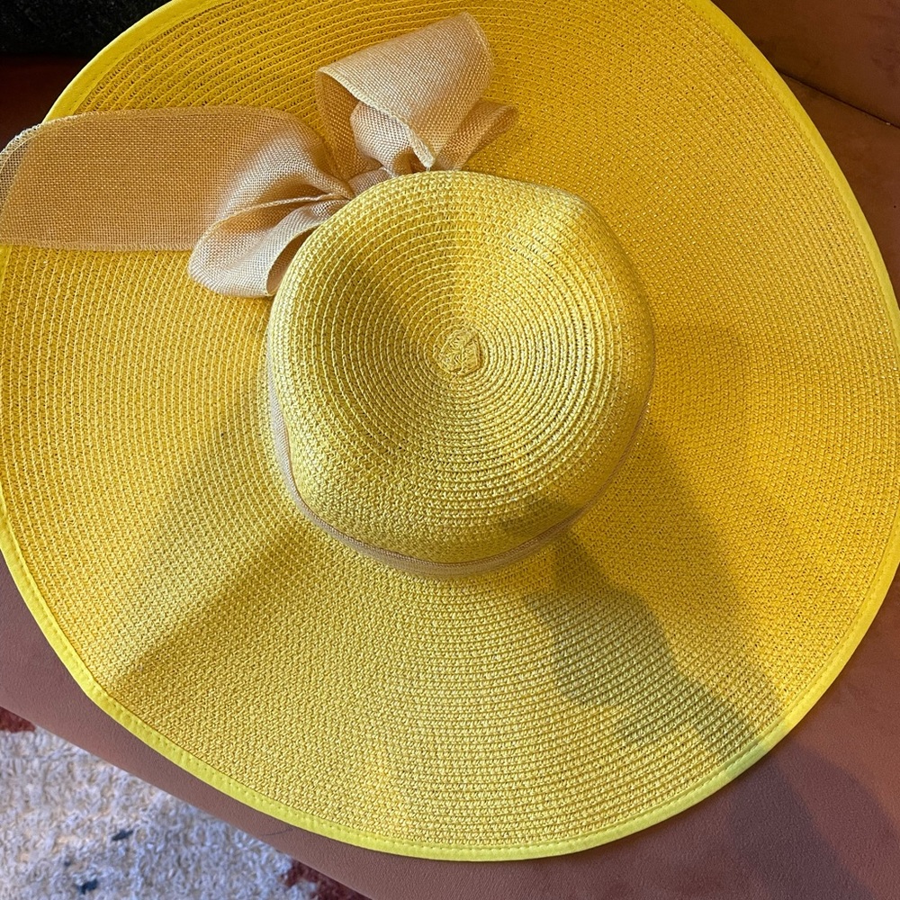 yellow sun hat